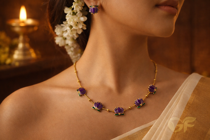 Lotus Design Chain Necklace Set