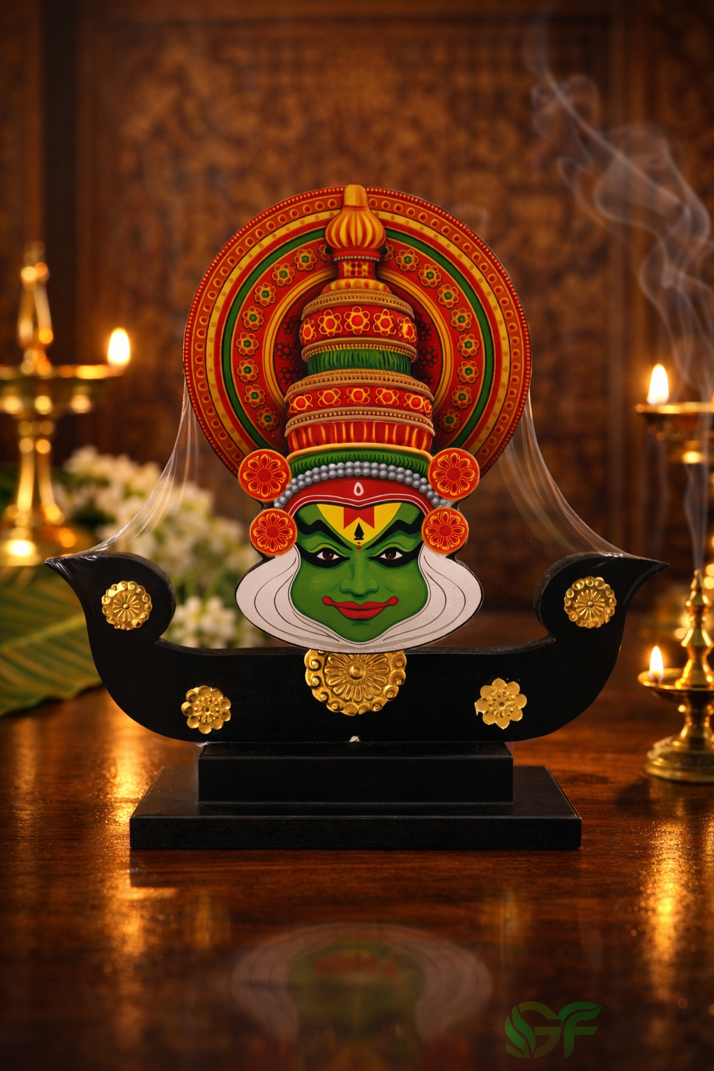 Kathakali Face with Traditional Boat Base Decorative Showpiece
