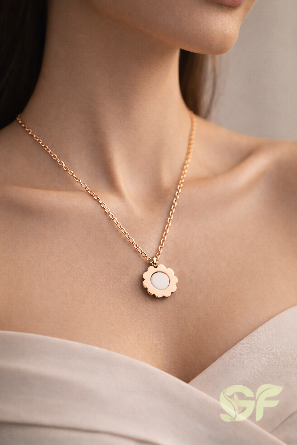 Double-Sided Floral Round Pendant Necklace