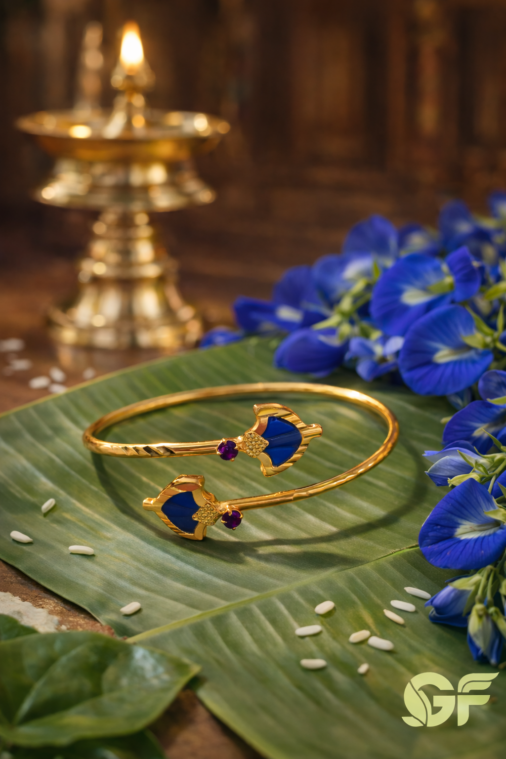 Traditional Palakka Design Gold-Plated Bangle
