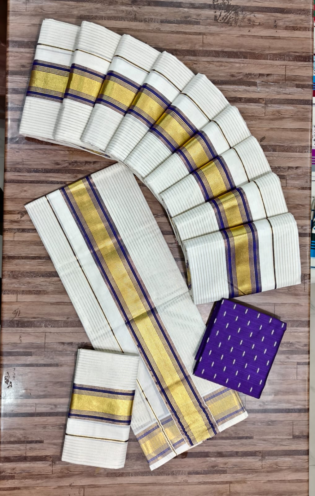 Elegant Cotton Set Mundu with Kasavu Strips
