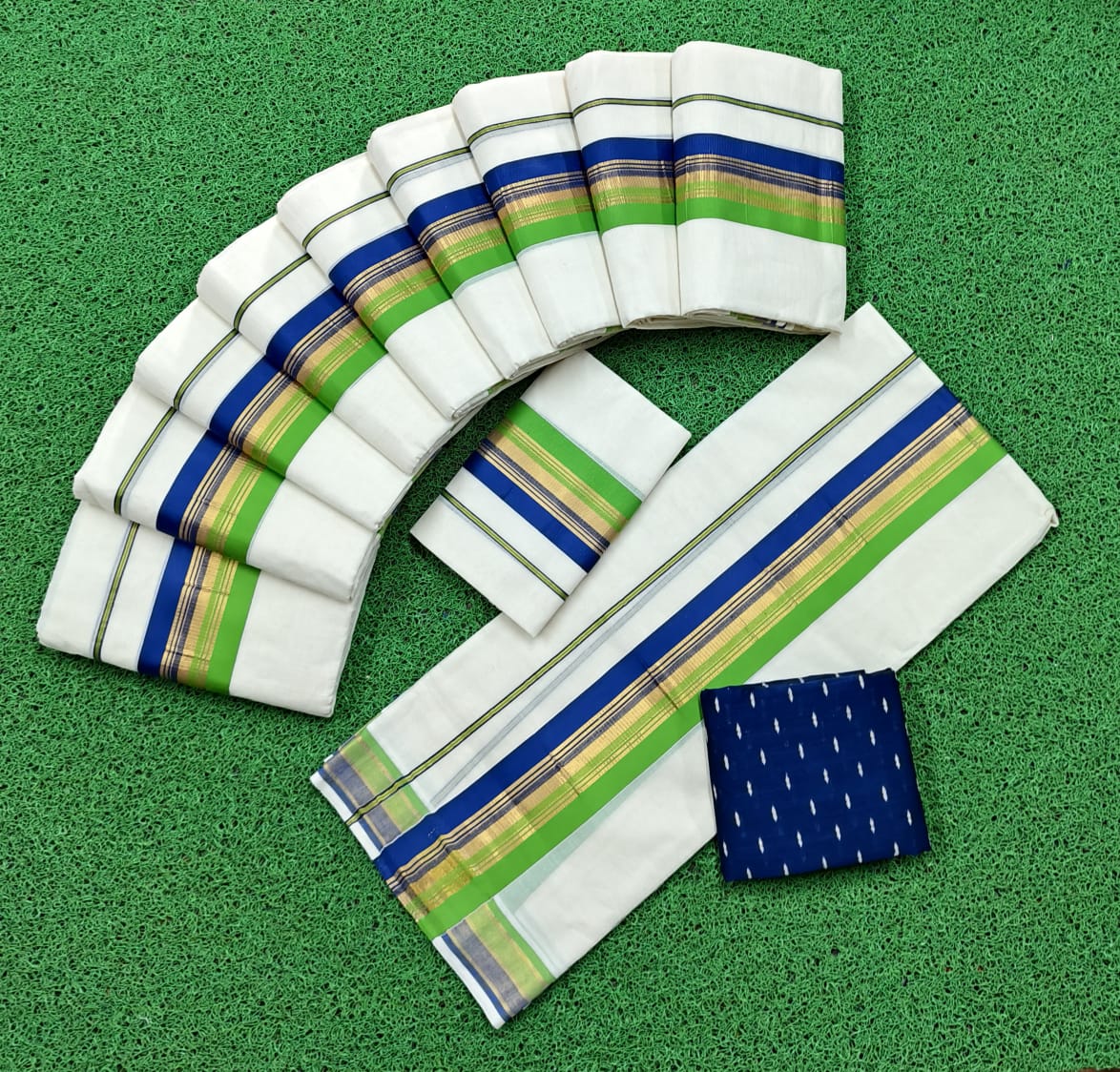 Elegant Cotton Kasavu Set Mundu with Dual-Tone Border
