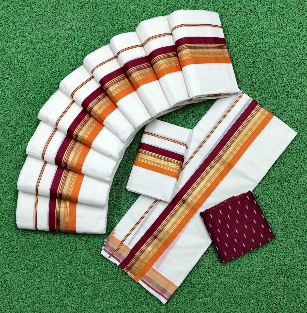 Elegant Cotton Kasavu Set Mundu with Dual-Tone Border